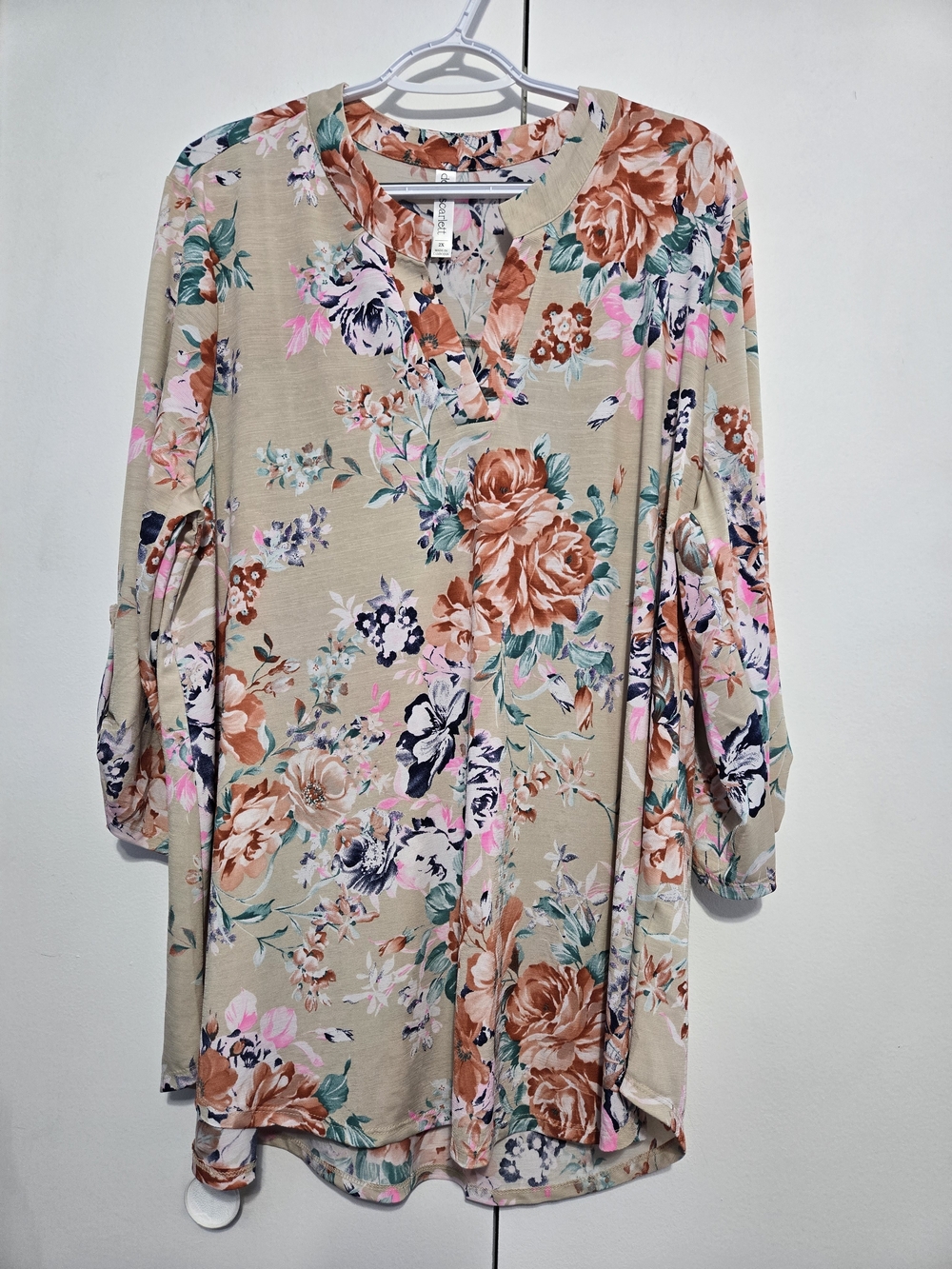 Dear Scarlett 2X Floral Tunic Blouse Roll Tab Sleeve Split Neck Plus Size